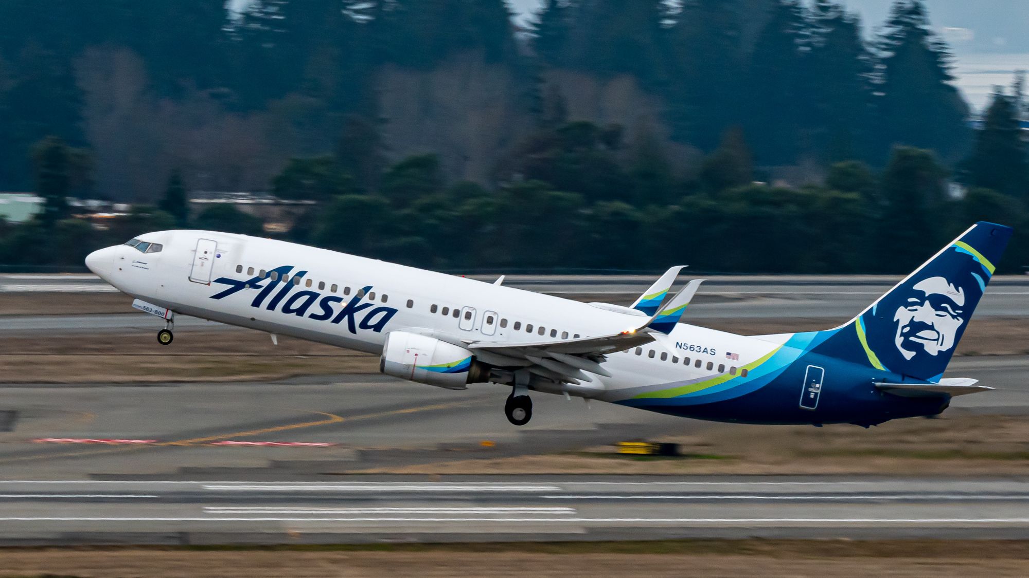 Alaska Airlines wymienia Embraer E175 z Boeing 737-800 między Seattle i San Luis Obispo