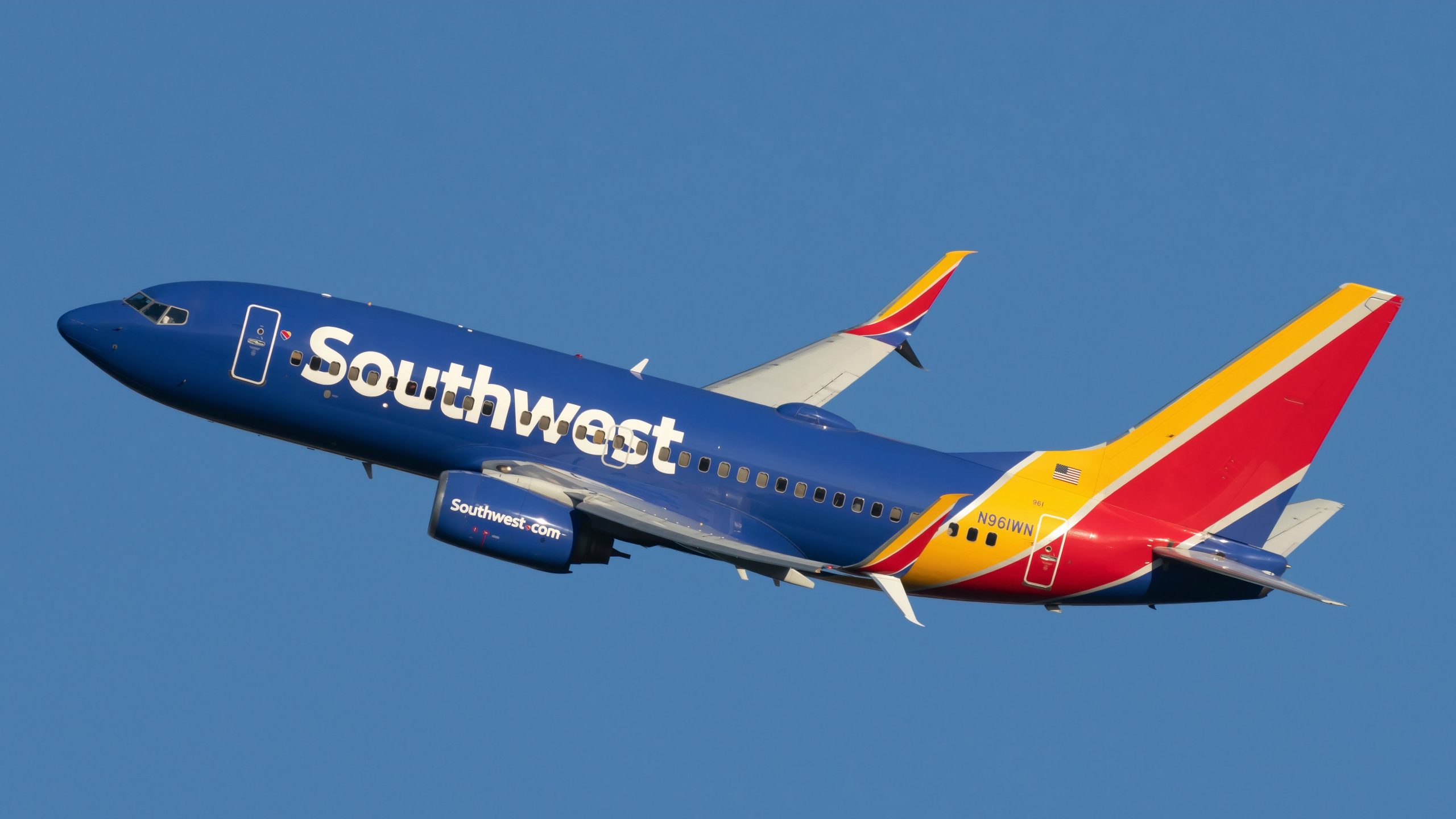 NTSB uwalnia wstępny raport nad Southwest Boeing 737 Zamknięte wyjazd pasa startowego