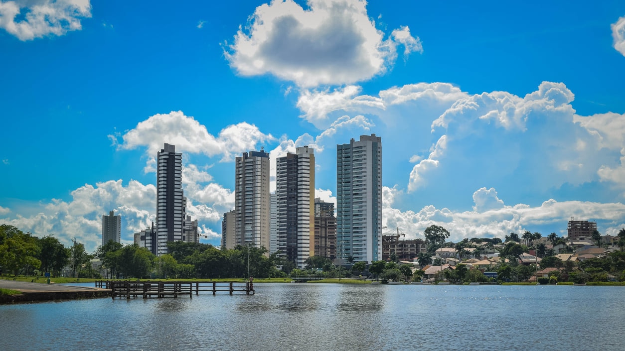 Campo Grande: Paradoks, który kontrastuje między jego tętniącego życiem progresywnego stylu życia a utrzymaniem rolniczym