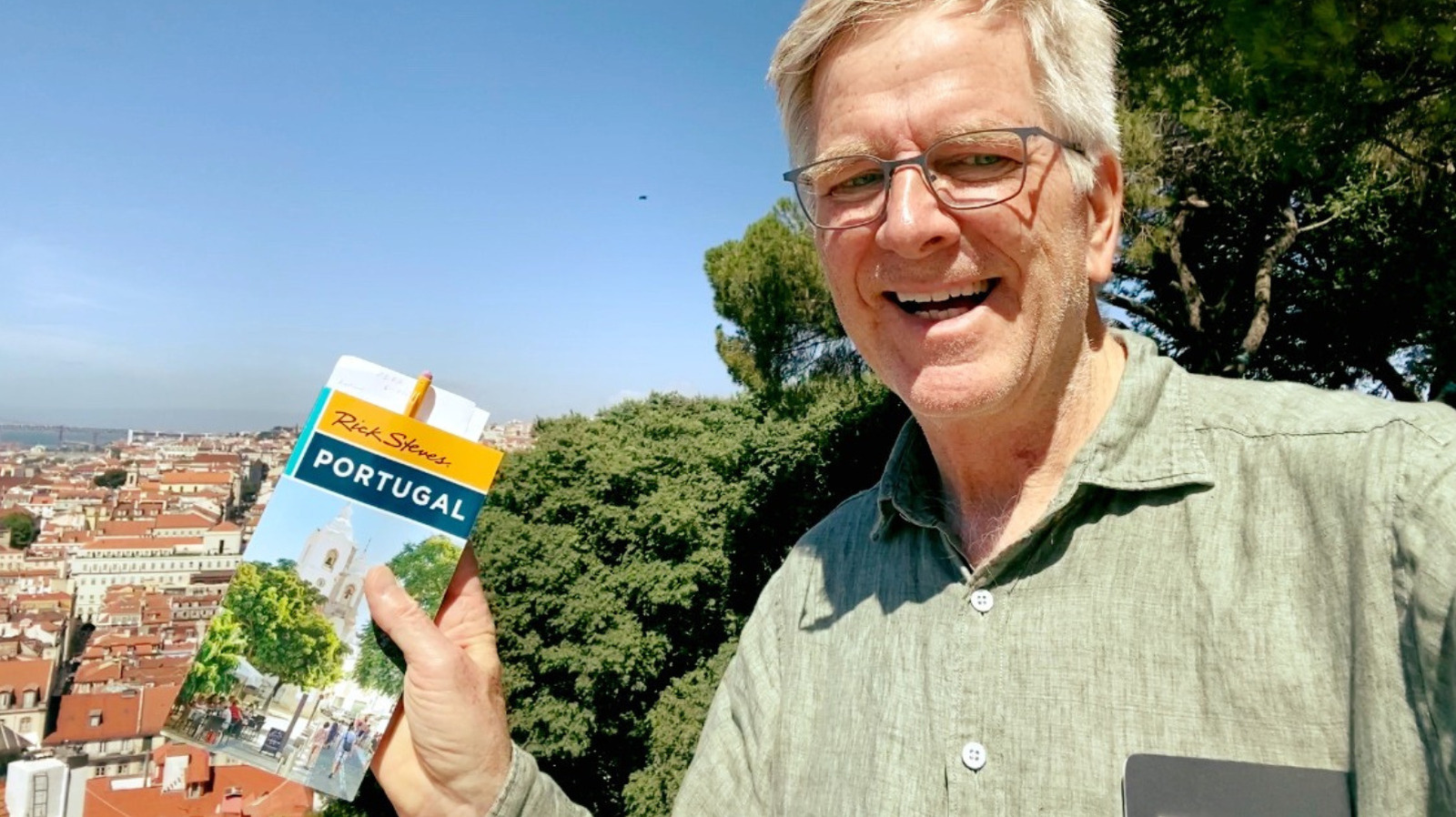 Rick Steves twierdzi, że dzięki temu przedmiotowi możesz skorzystać z bezpłatnego parkingu podczas wynajmu samochodu w Europie
